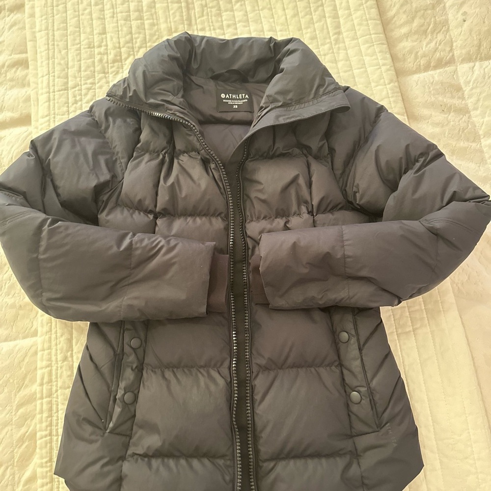 Athleta Women's Black Puffer Jacket
